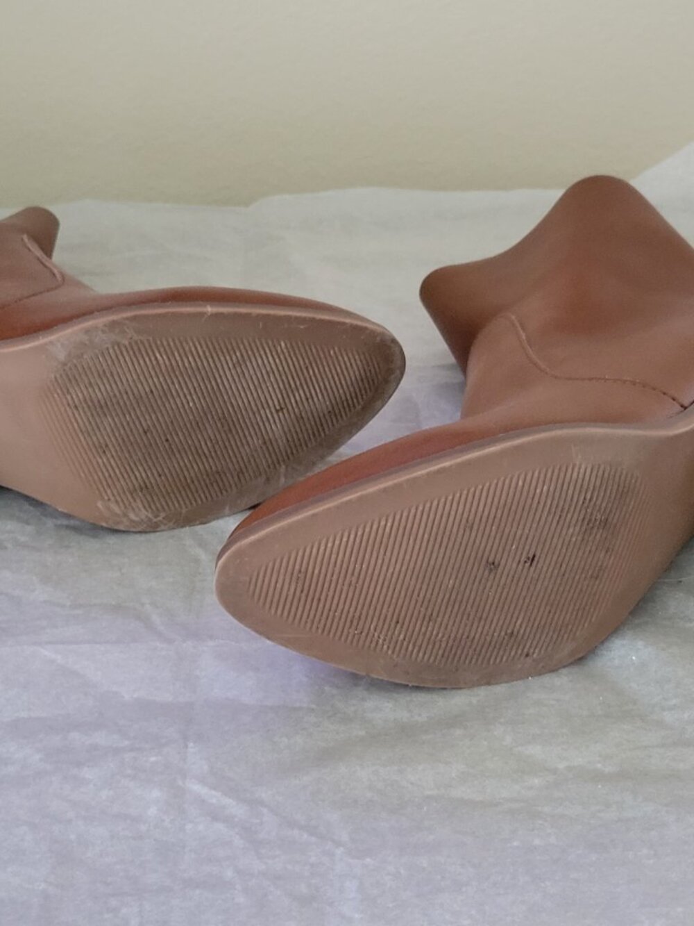 Boots - Picture 3 of 3